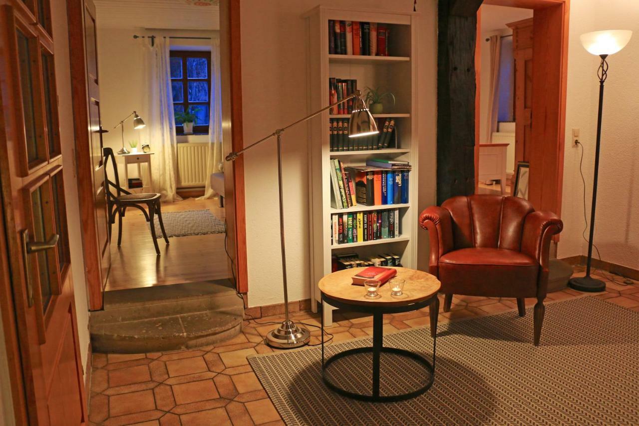 Alte Pfarre Gudensberg Apartment Exterior photo